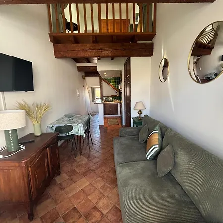 Apartment Des Trois Six *