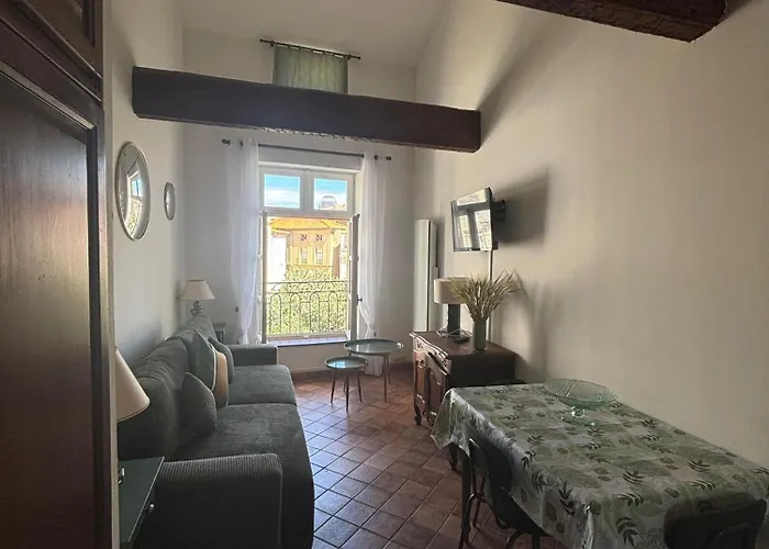 Des Trois Six Béziers